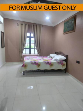 Yasmeen Studio Roomstay Kijal - Room 2 - FOR TWO PERSON ISLAM GUEST ONLY